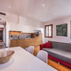 Apartment Ca' D'oro